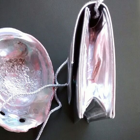 Private Collection Silver Bag - Picture 2 of 5